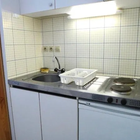 Διαμέρισμα Ecureuils - Avec Parking Couvert Proche Du Centre De Mae-8634